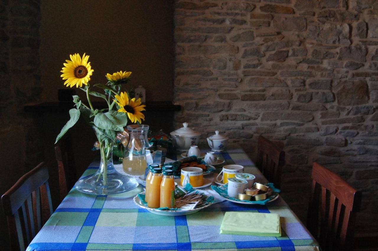 Appartamenti Cenni - Relais Su Lago Varsi Luaran gambar