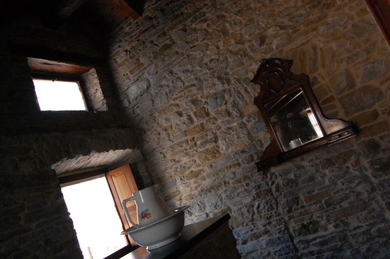 Appartamenti Cenni - Relais Su Lago Varsi Luaran gambar